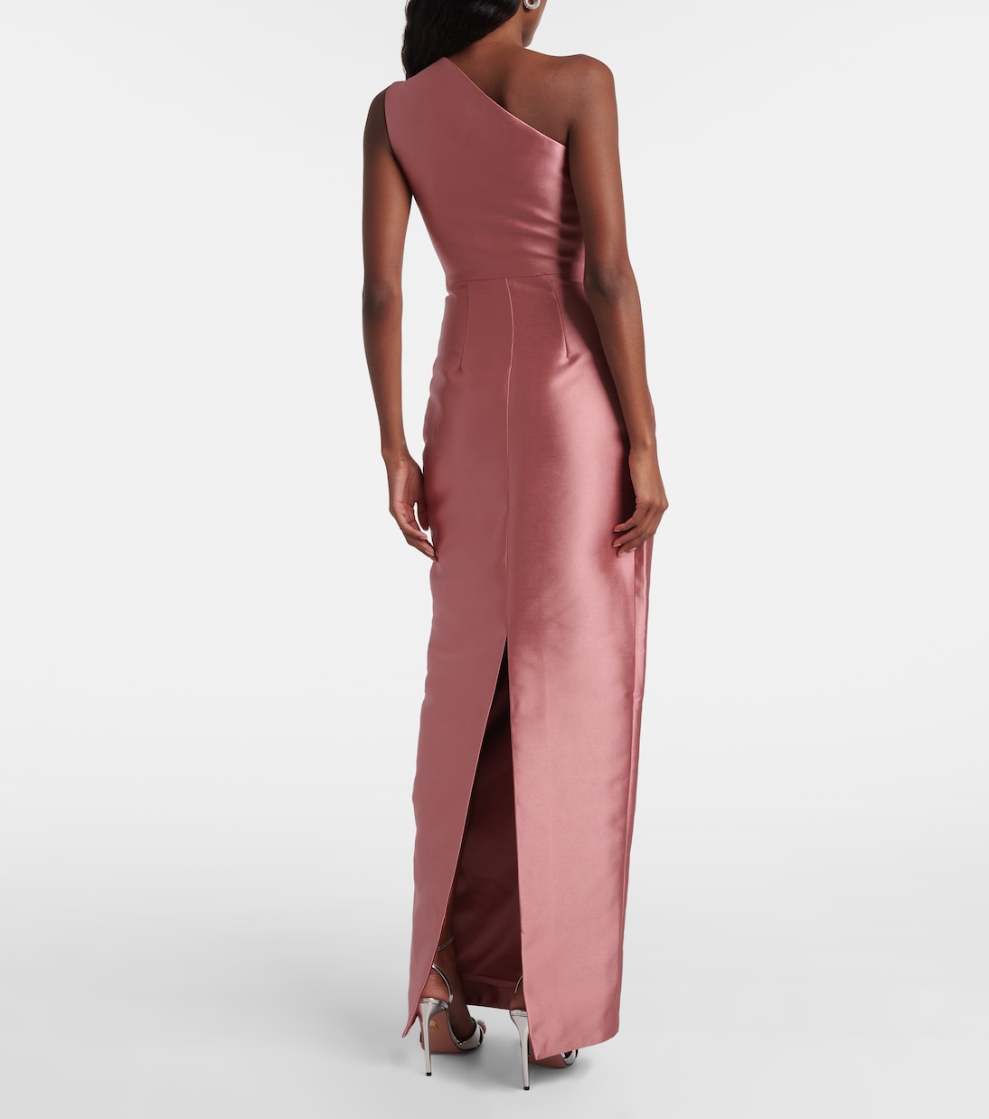 Robe longue Kira asymétrique en satin | Solace London