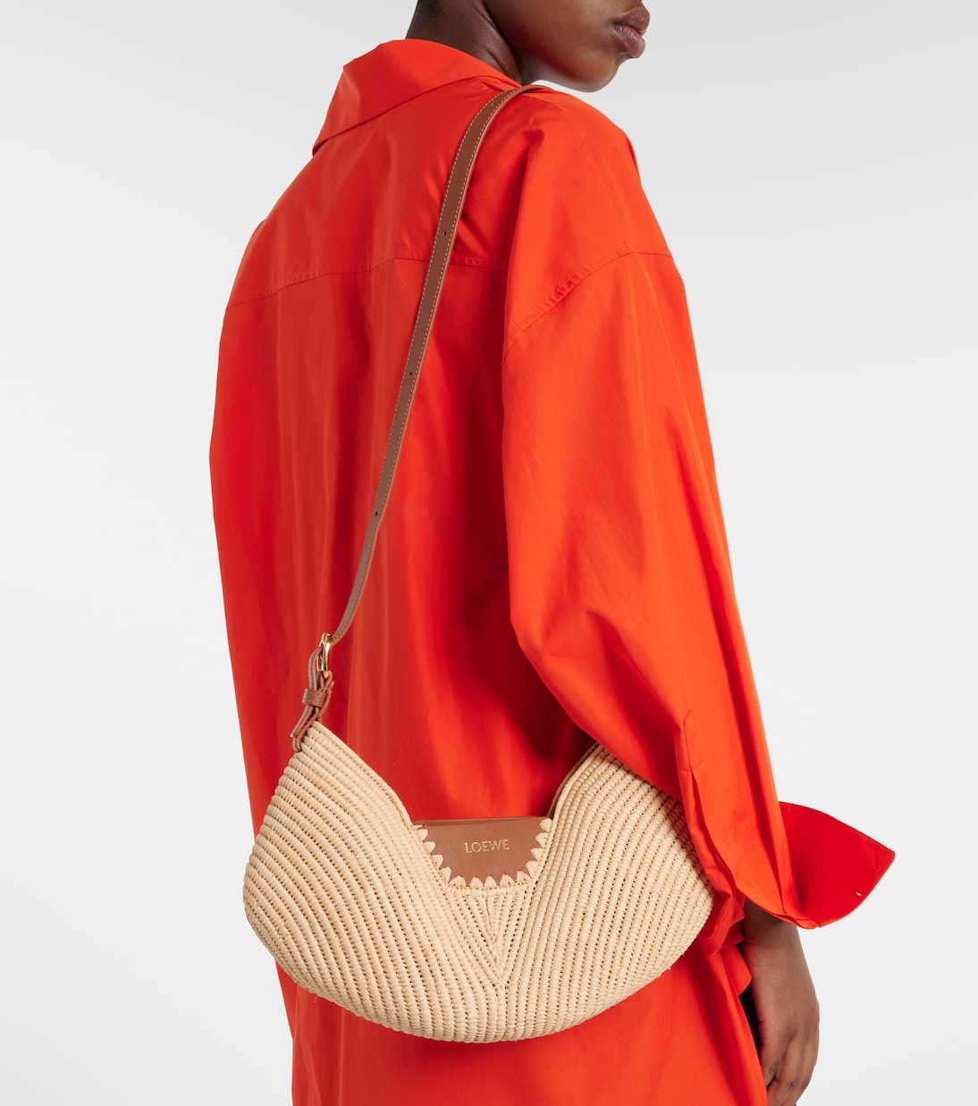 Paula's Ibiza Tote Swing Medium aus Raffiabast | Loewe