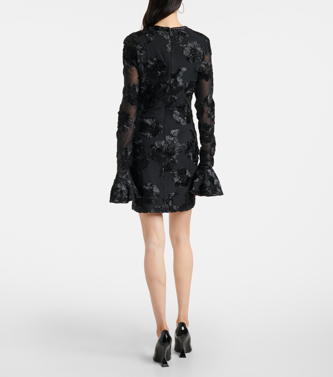 Robe brodée à fleurs | Rotate