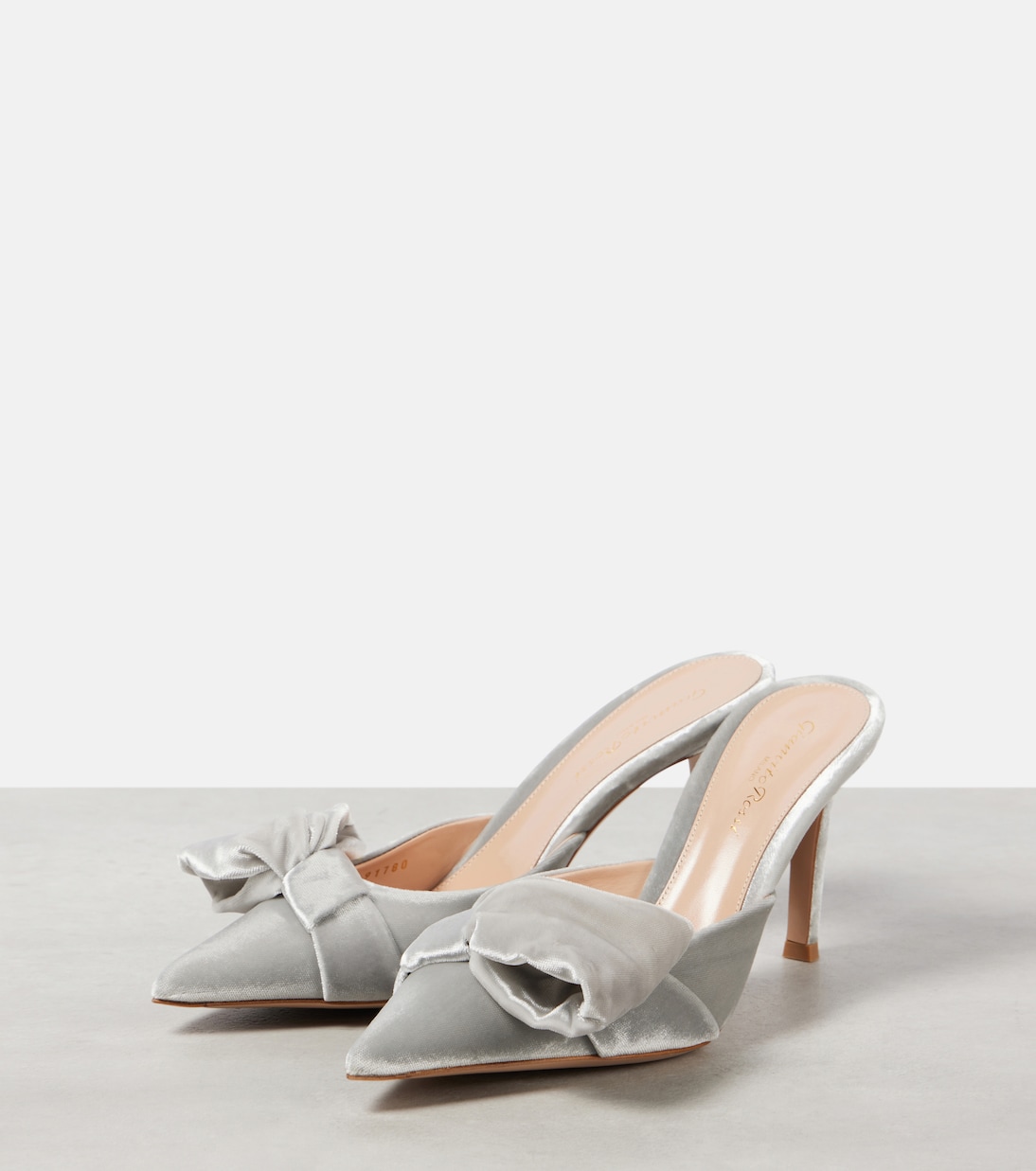 85 bow-detail velvet mules | Gianvito Rossi