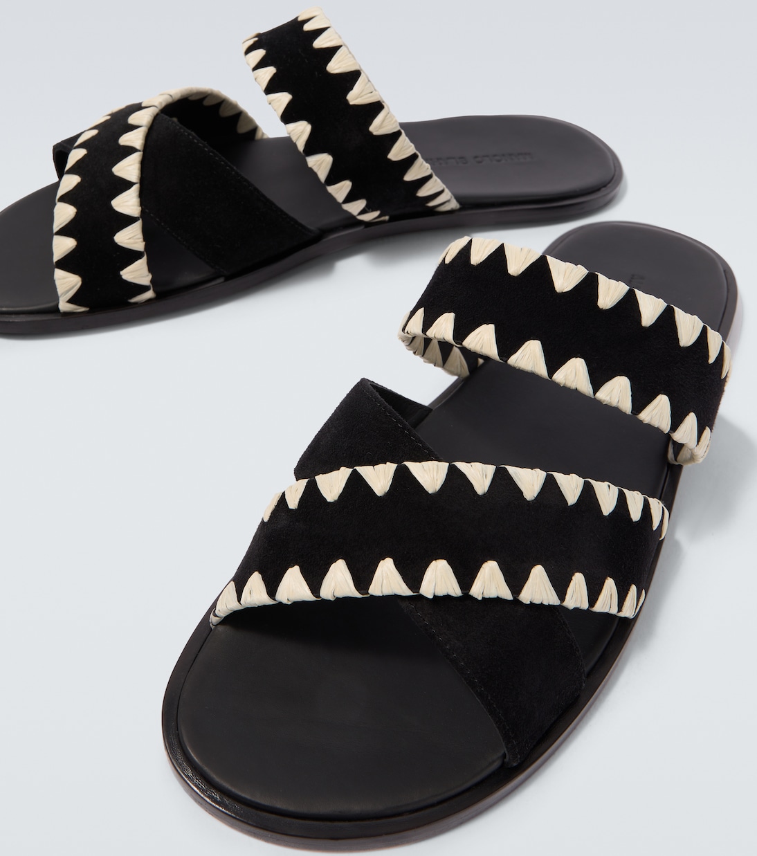 Sandalen Nello aus Veloursleder | Manolo Blahnik