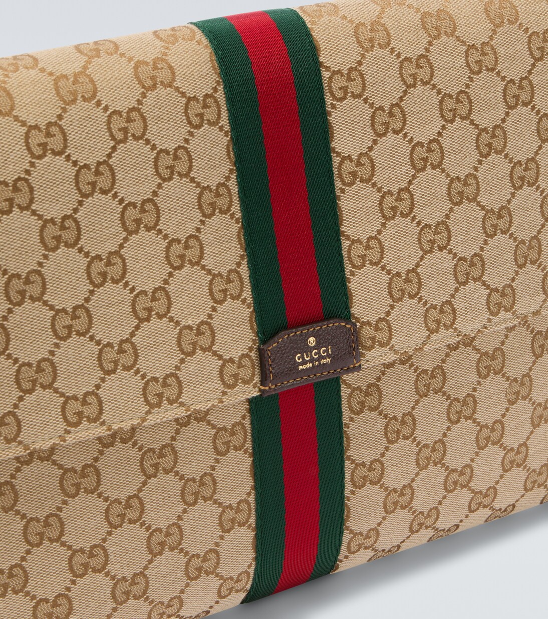 Pouch Medium de lona GG con Web | Gucci