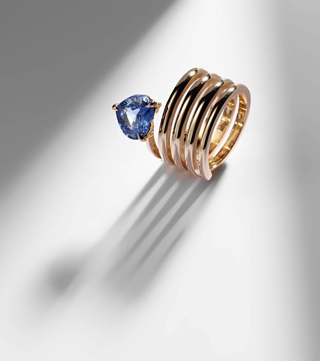 Bague Heart Spiral en or 18 ct et saphir | Shay Jewelry