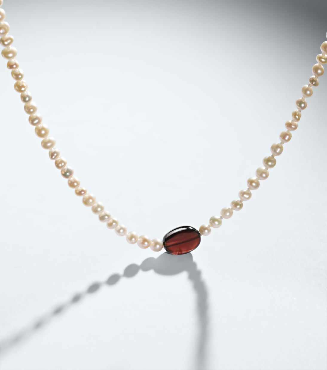 9kt gold (375/1000) beaded necklace with freshwater pearls and hessonite | Ileana Makri
