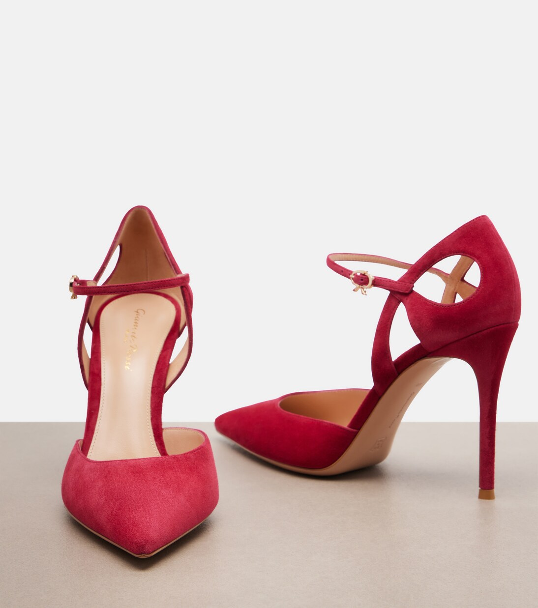 绒面革高跟鞋 | Gianvito Rossi