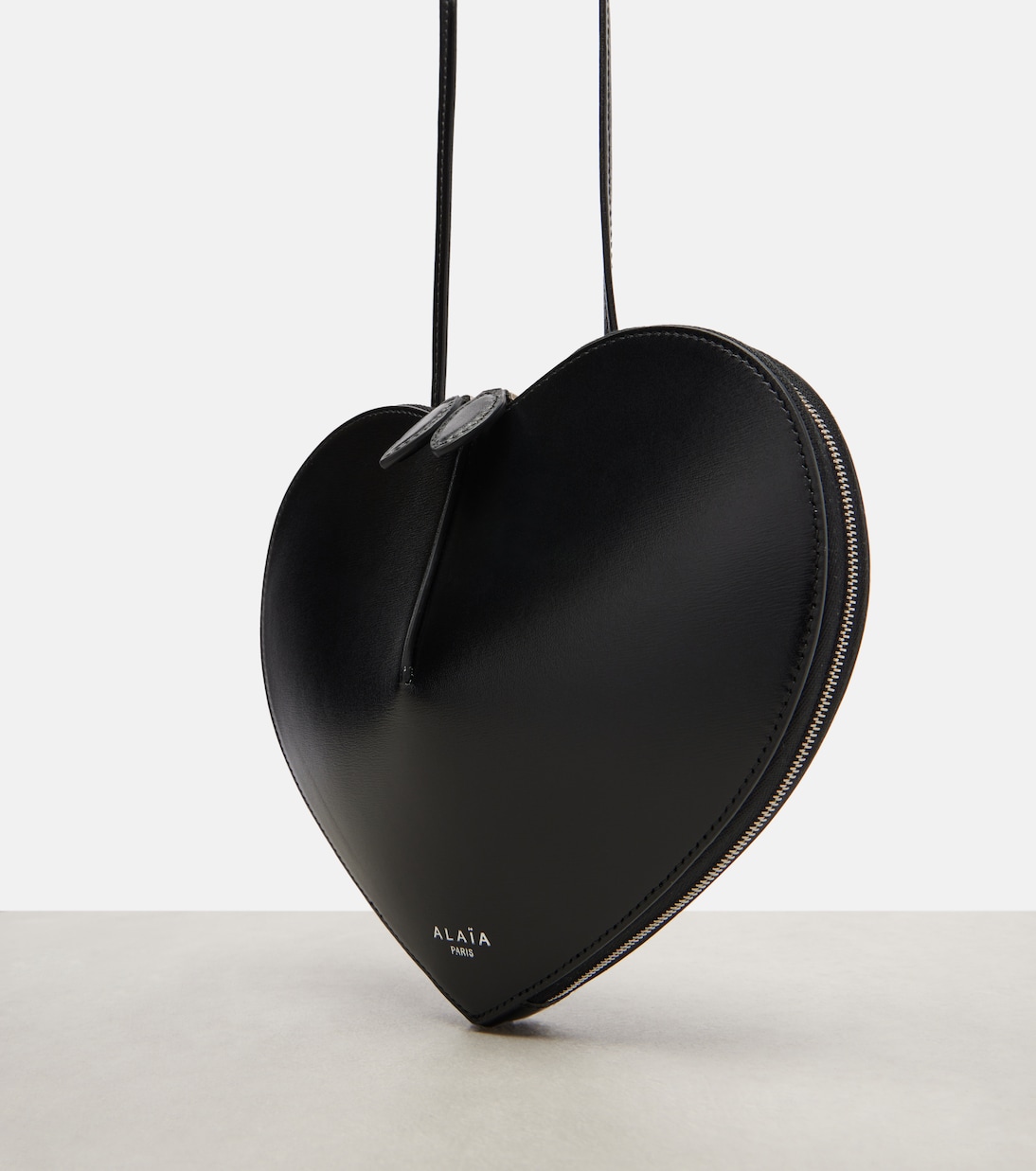 Le Cœur leather shoulder bag | Alaïa