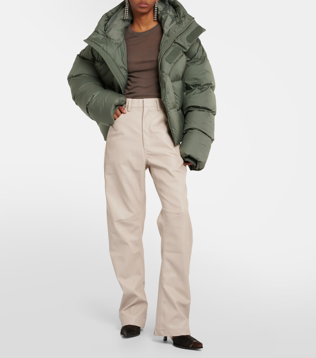 Hose Wet | Entire Studios