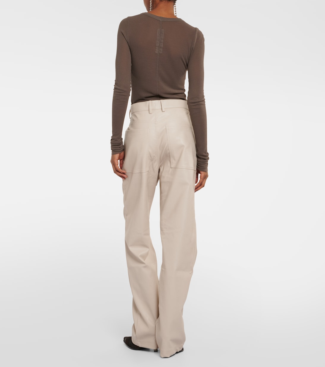 Hose Wet | Entire Studios