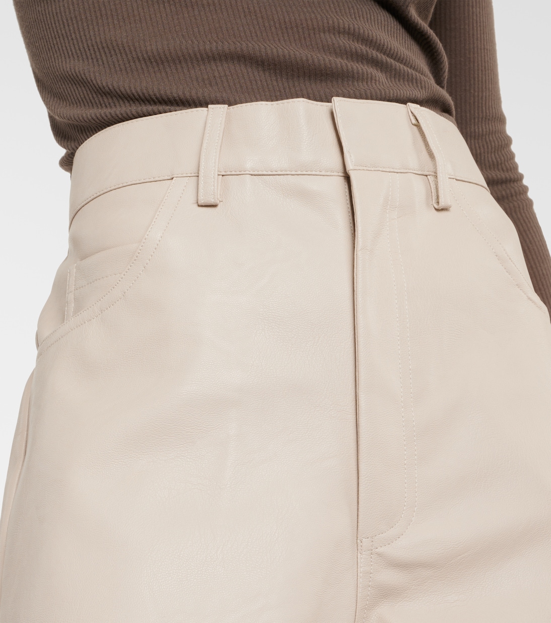 Hose Wet | Entire Studios