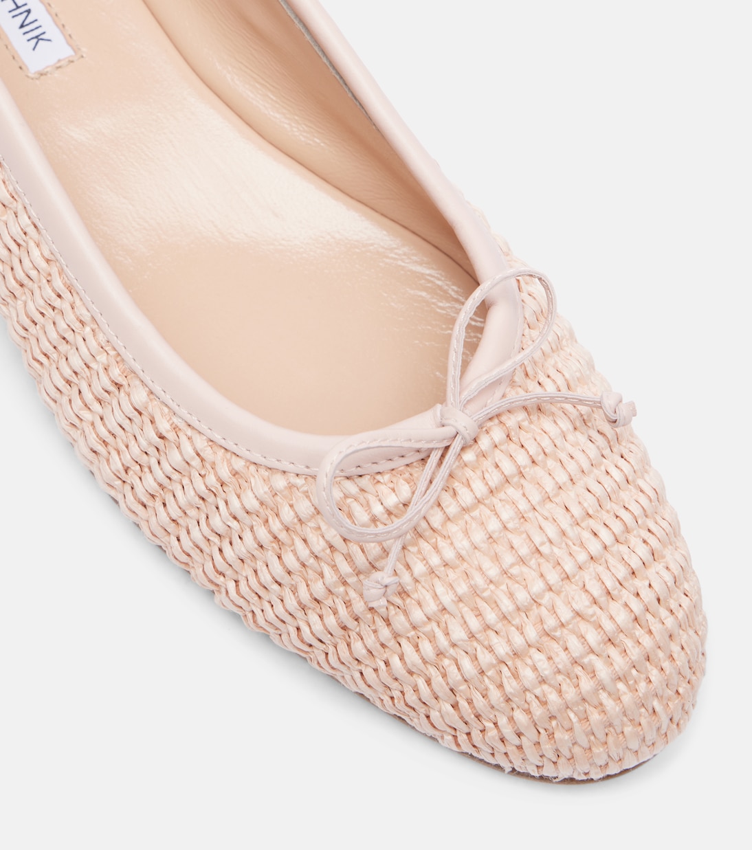 Ballerinas Veralli aus Raffiabast | Manolo Blahnik