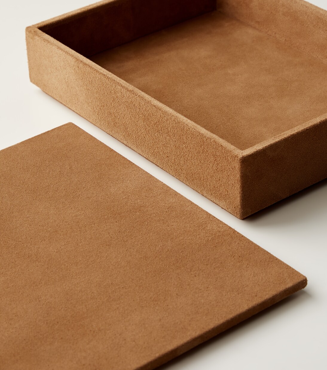Suede box | Michaël Verheyden