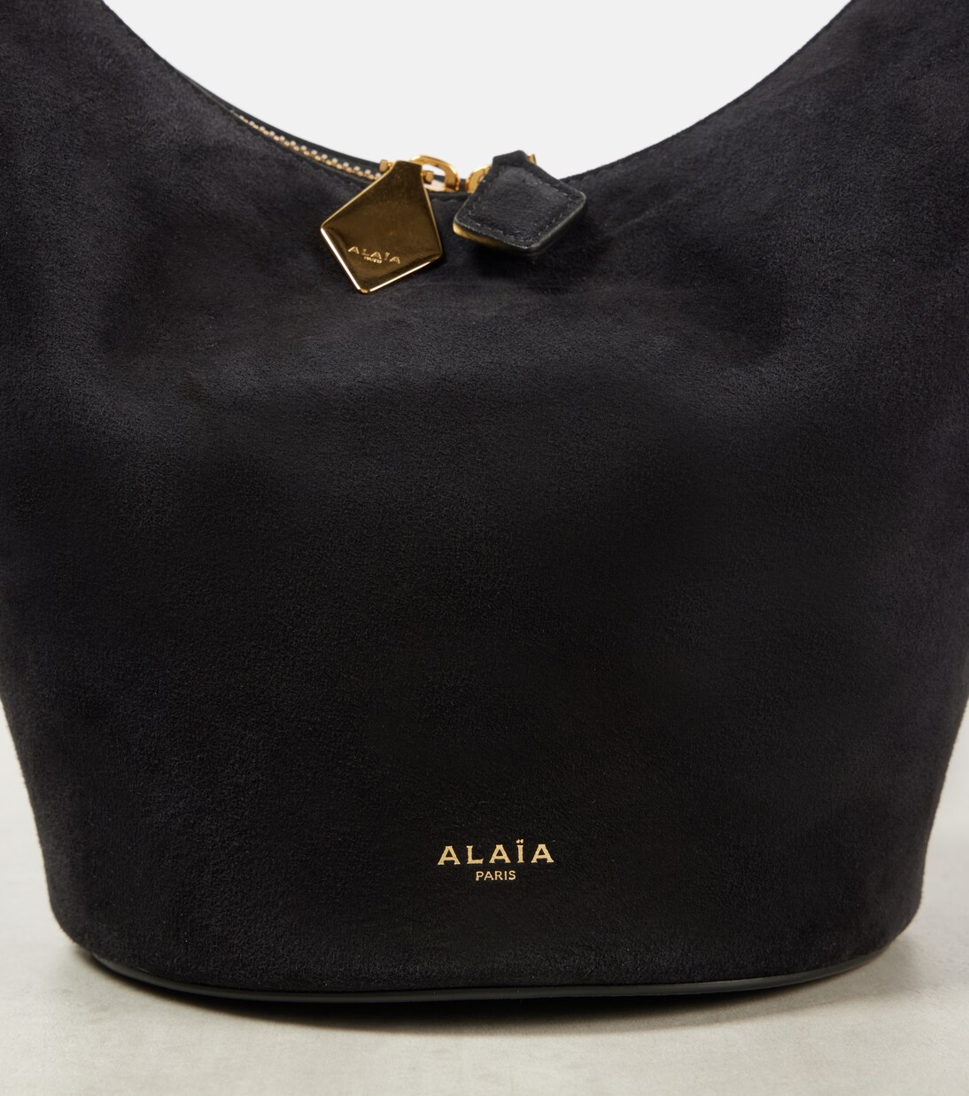 Borsa a spalla Small in suede | Alaïa