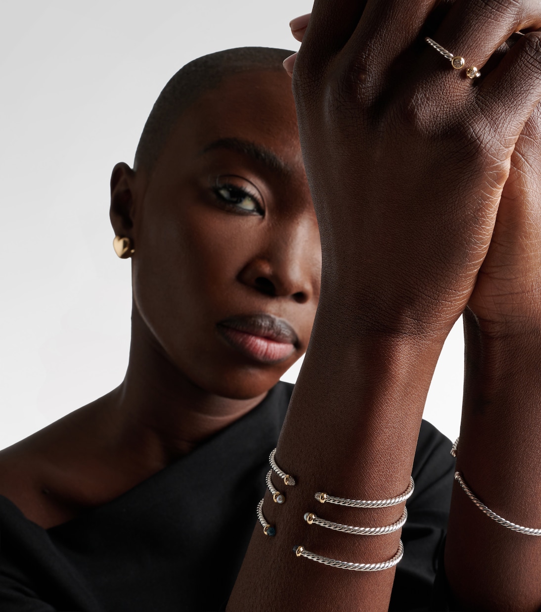 Pulsera Micro Cable Flex® de plata de ley y oro de 14 ct con diamantes | David Yurman