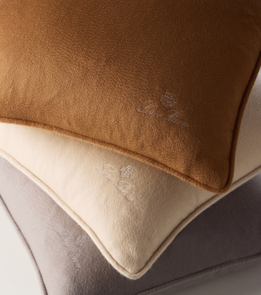 Cuscino Unito in cashmere | Loro Piana