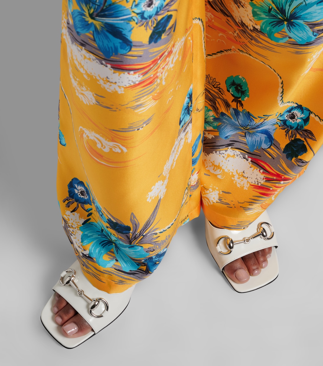 Signora Horsebit leather mules | Gucci