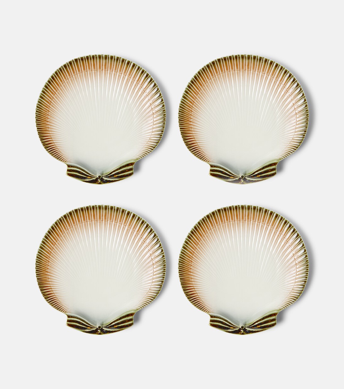 Oyster & Scallops set of 4 ceramic dinner plates | Bordallo Pinheiro