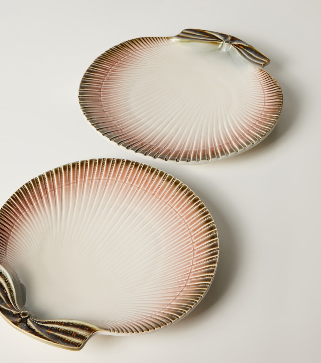 Oyster & Scallops set of 4 ceramic dinner plates | Bordallo Pinheiro