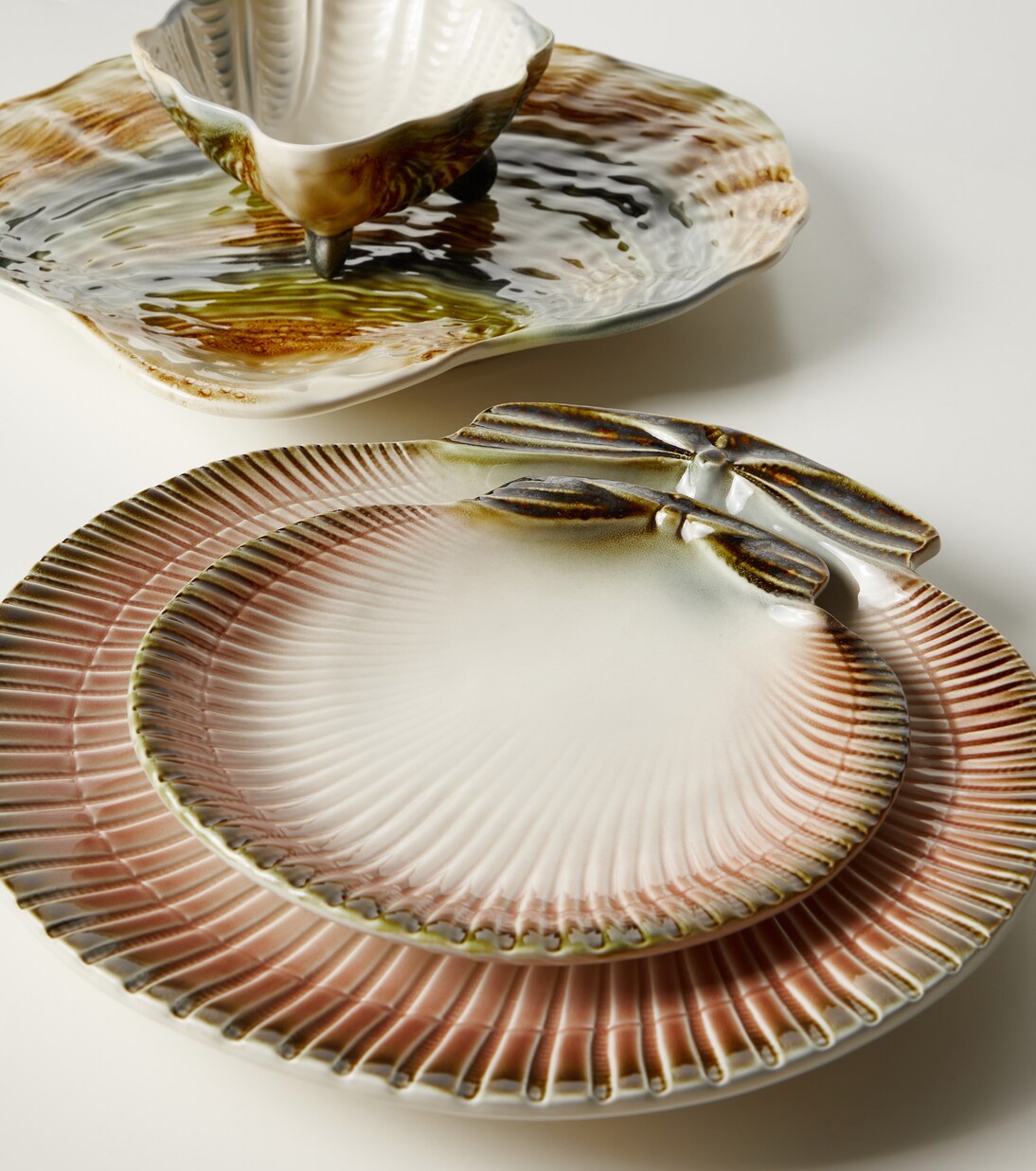 Oyster & Scallops set of 4 ceramic dinner plates | Bordallo Pinheiro