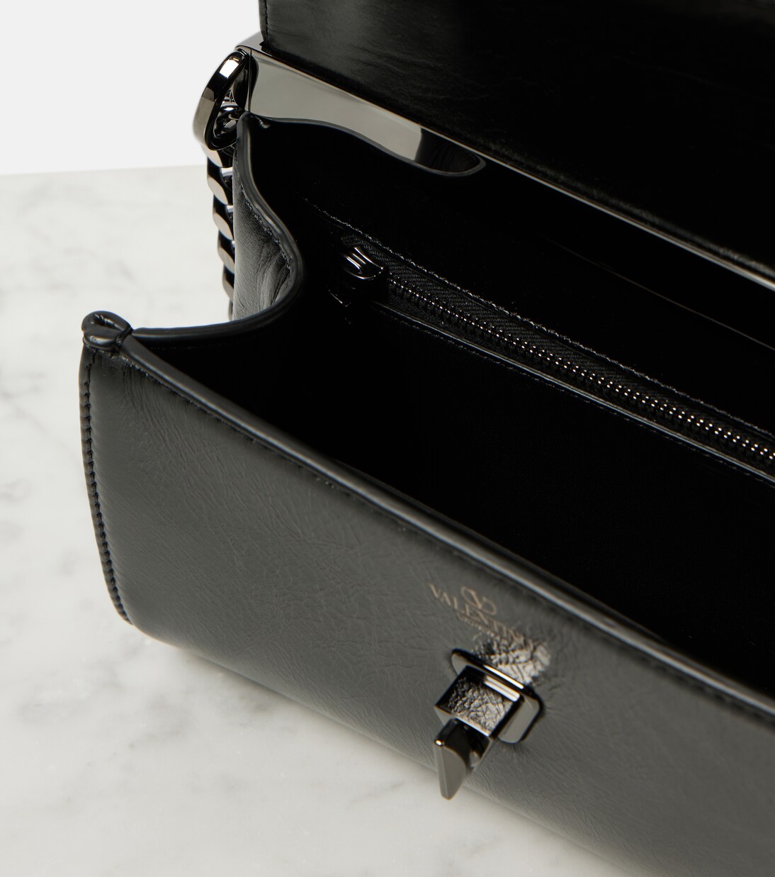 Schultertasche VLogo Locker Small aus Leder | Valentino Garavani