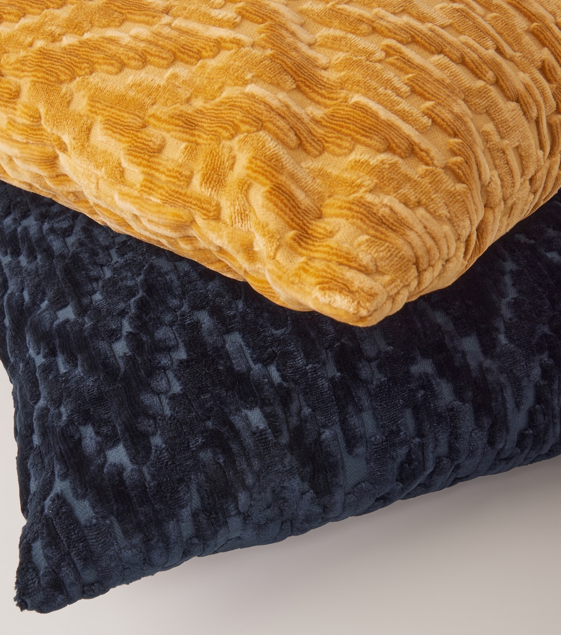 Fossile chevron cushion | Missoni