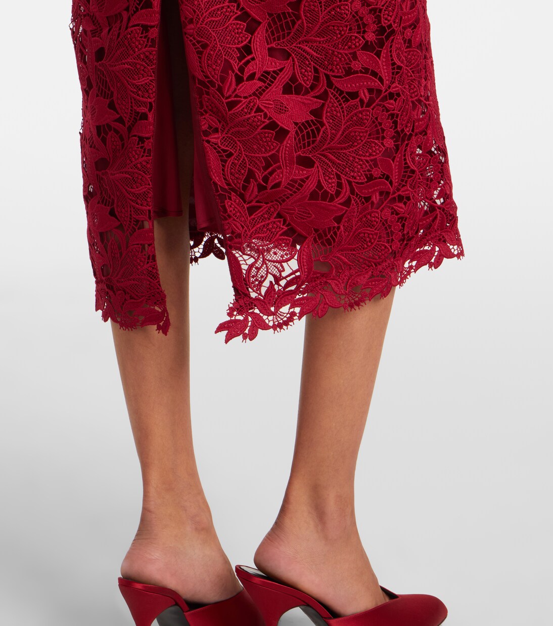 Abito midi in pizzo con cintura | Carolina Herrera