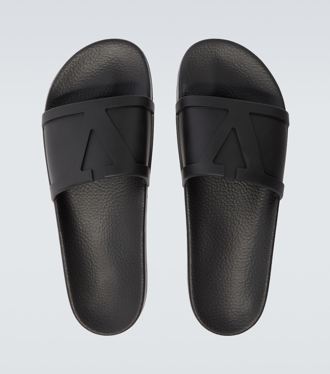VLogo slides | Valentino Garavani