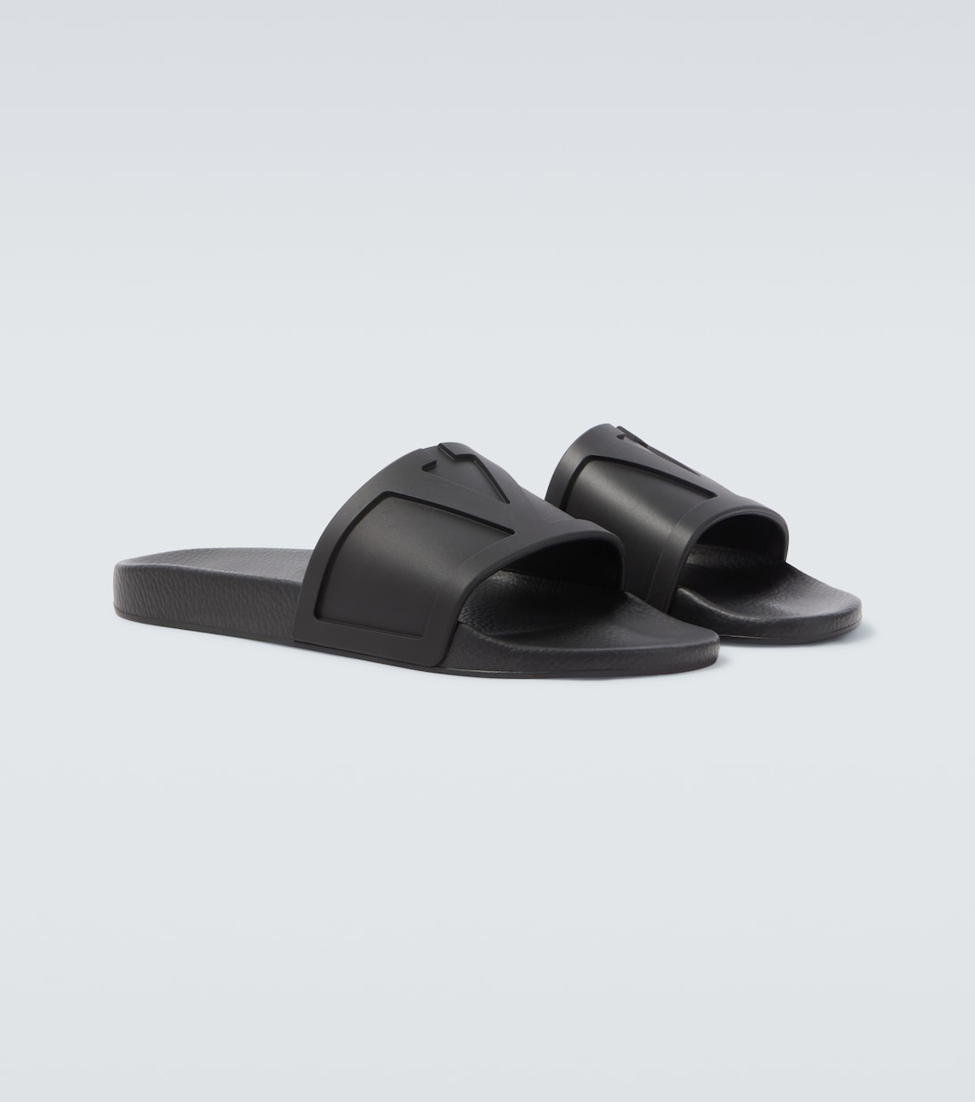 VLogo slides | Valentino Garavani