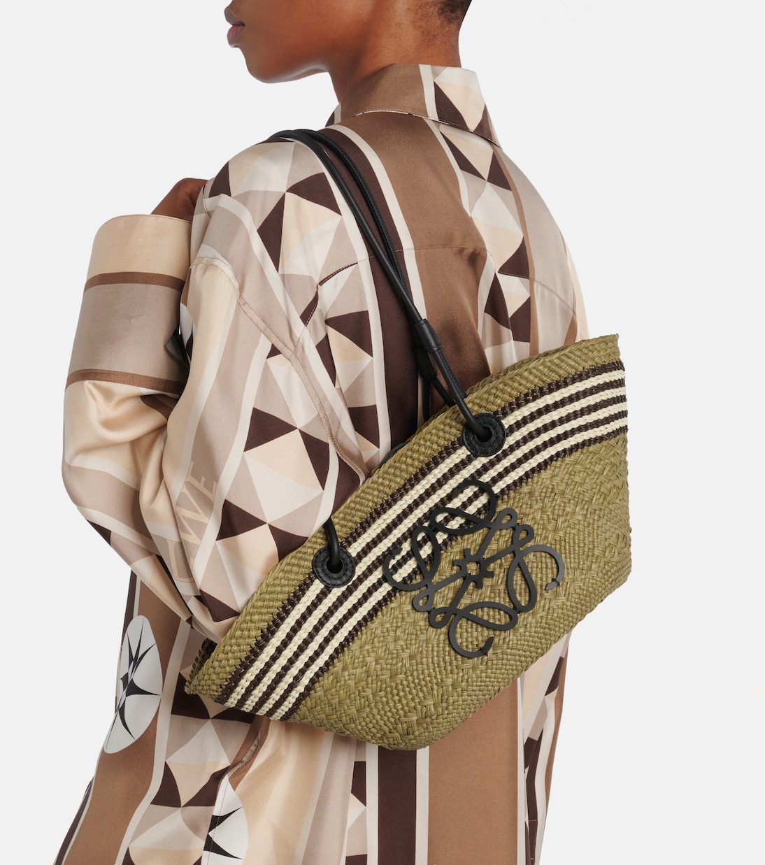 Paula's Ibiza Anagram Small basket bag | Loewe