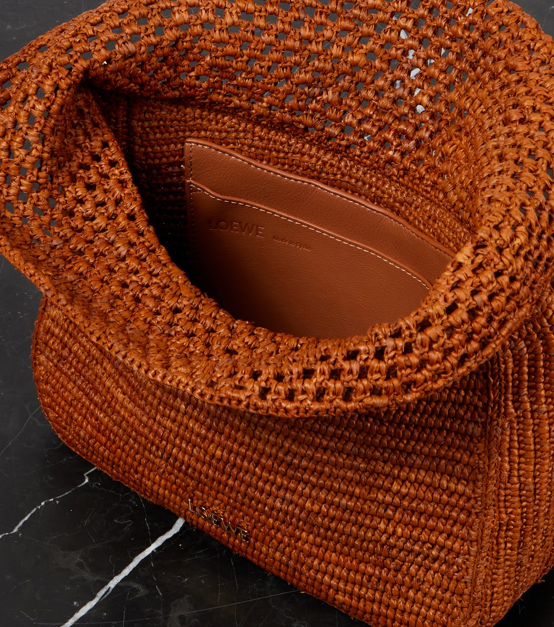 Paula's Ibiza Ola Medium shoulder bag | Loewe