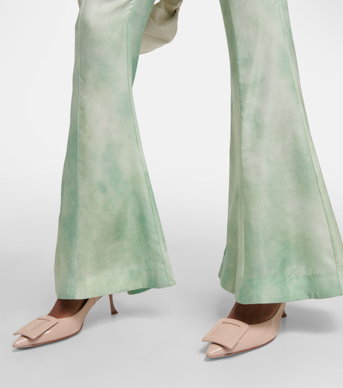 Escarpins Viv' In The City 65 en cuir verni | Roger Vivier