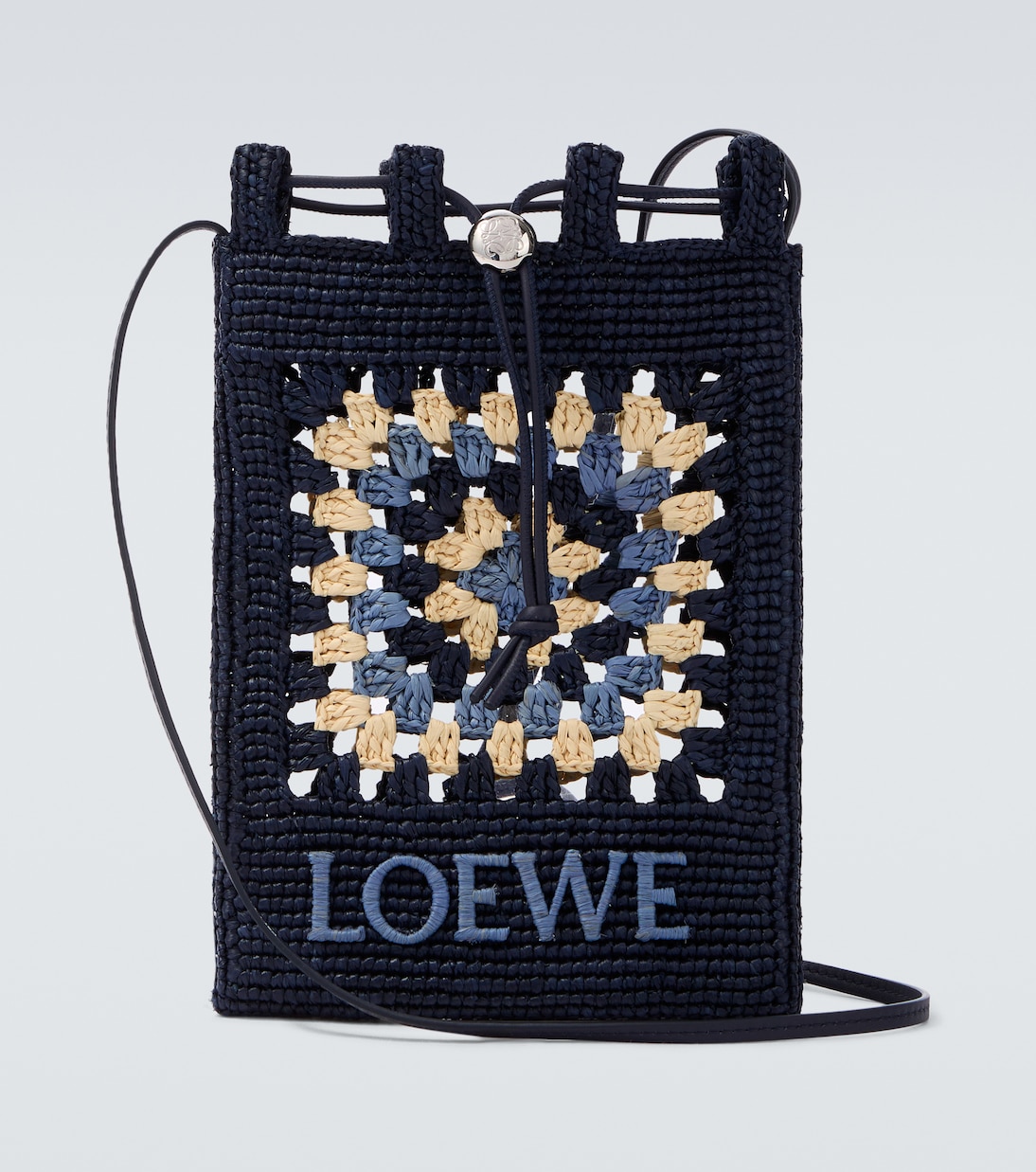 Paula's Ibiza Etui mit Riemen aus Raffiabast | Loewe