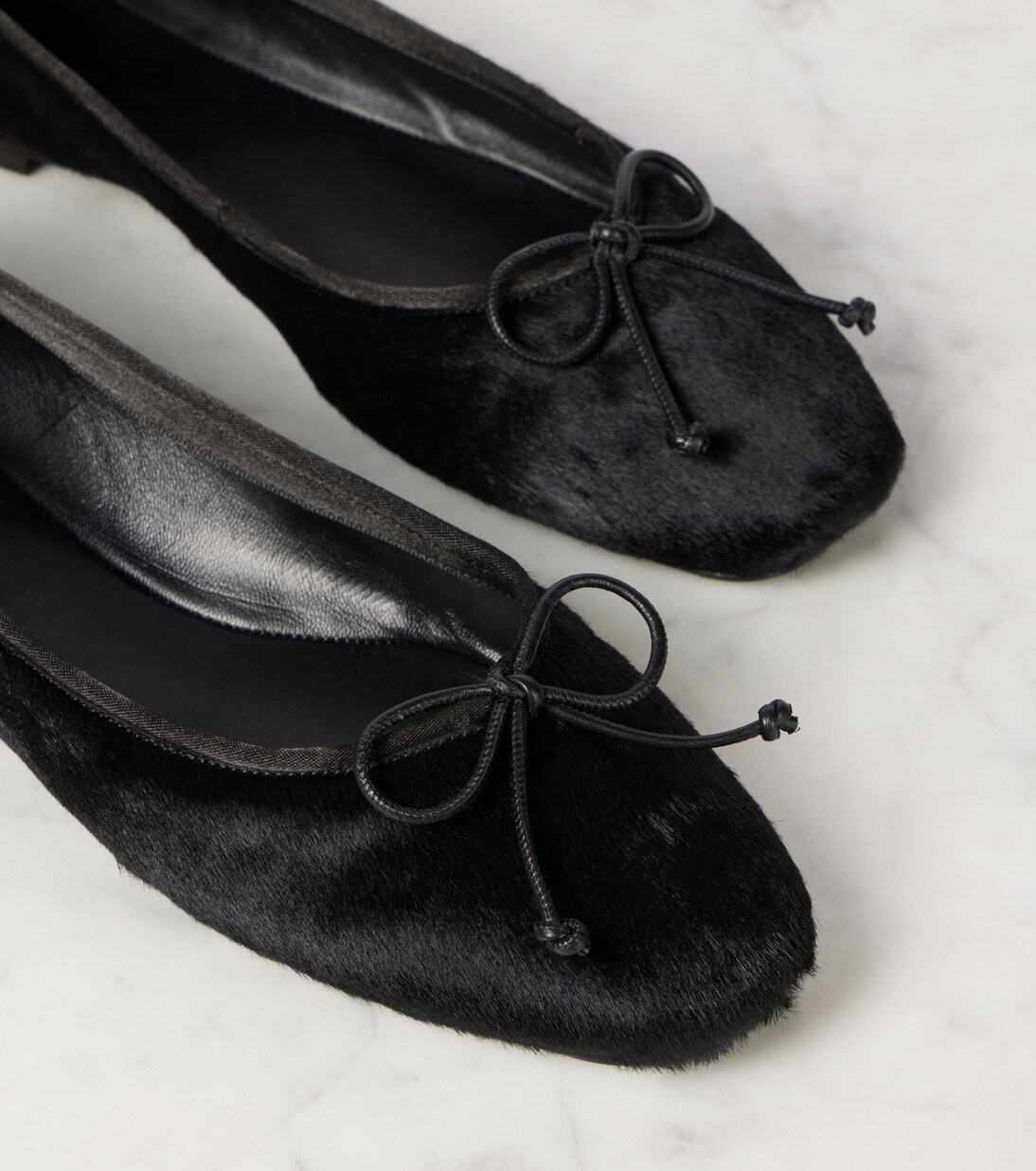 Bailarinas Charlotte de pelo de becerro | Khaite