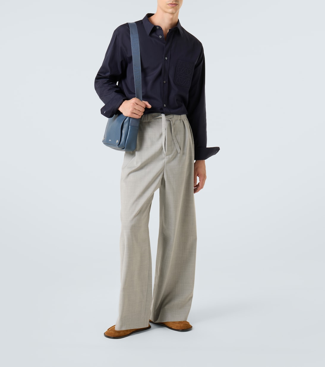 Crossbody Bag Pebble Medium aus Leder | Loewe