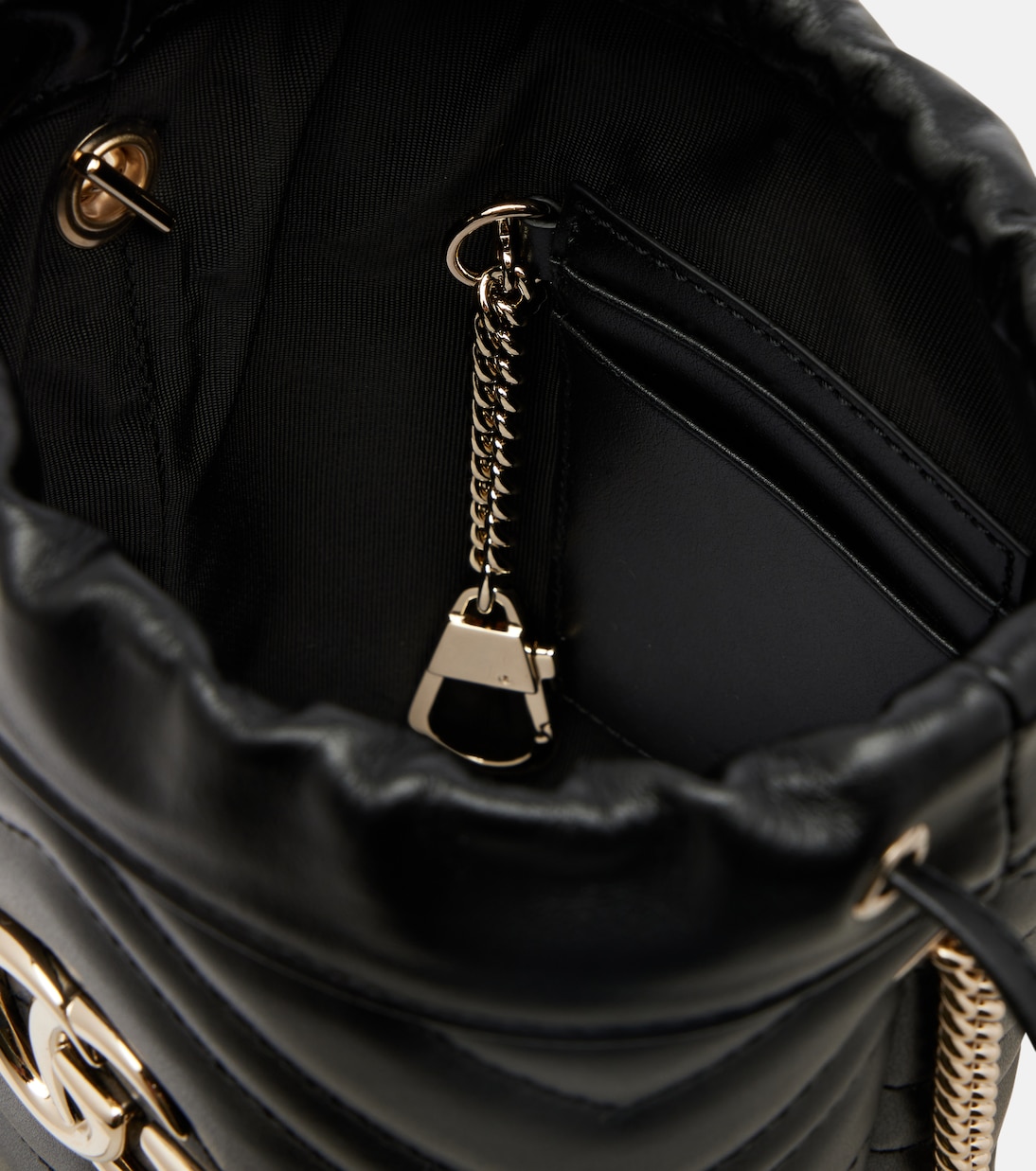 GG Marmont Small leather bucket bag | Gucci