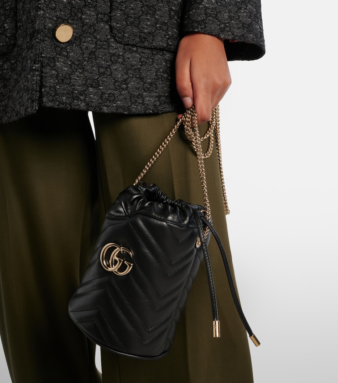 GG Marmont Small leather bucket bag | Gucci