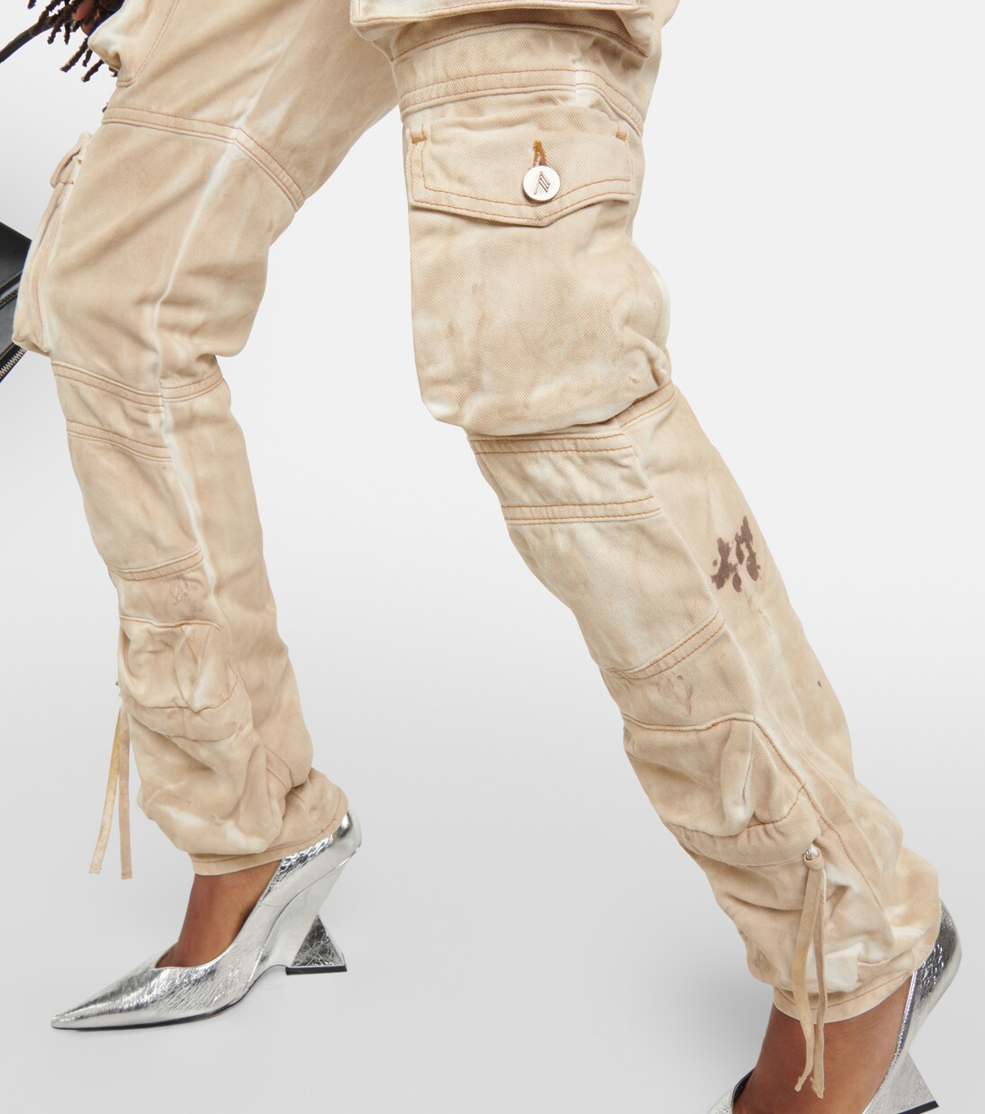 Low-Rise-Cargohose aus Denim | The Attico