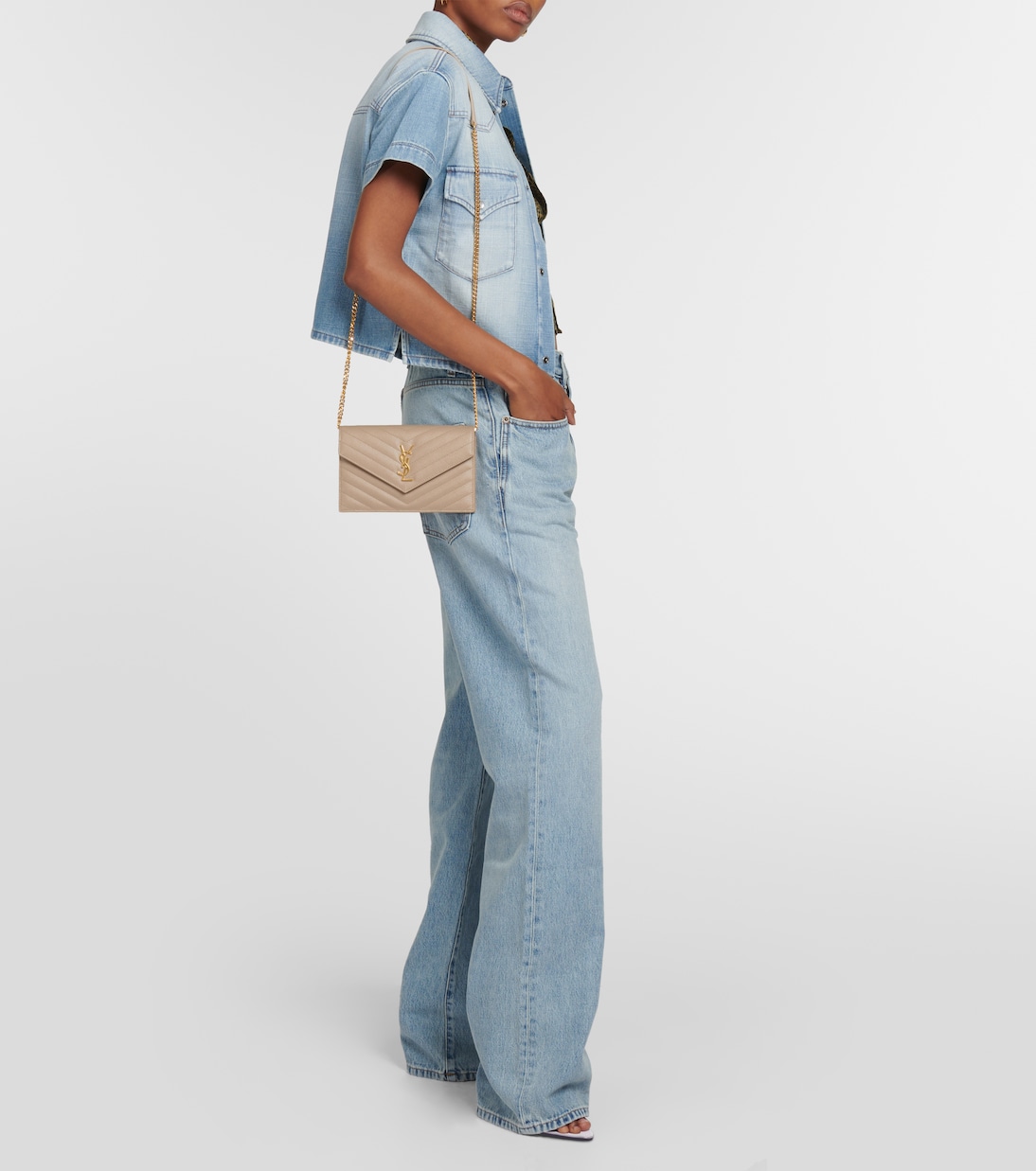 Cassandre matelassé envelope leather wallet on chain | Saint Laurent