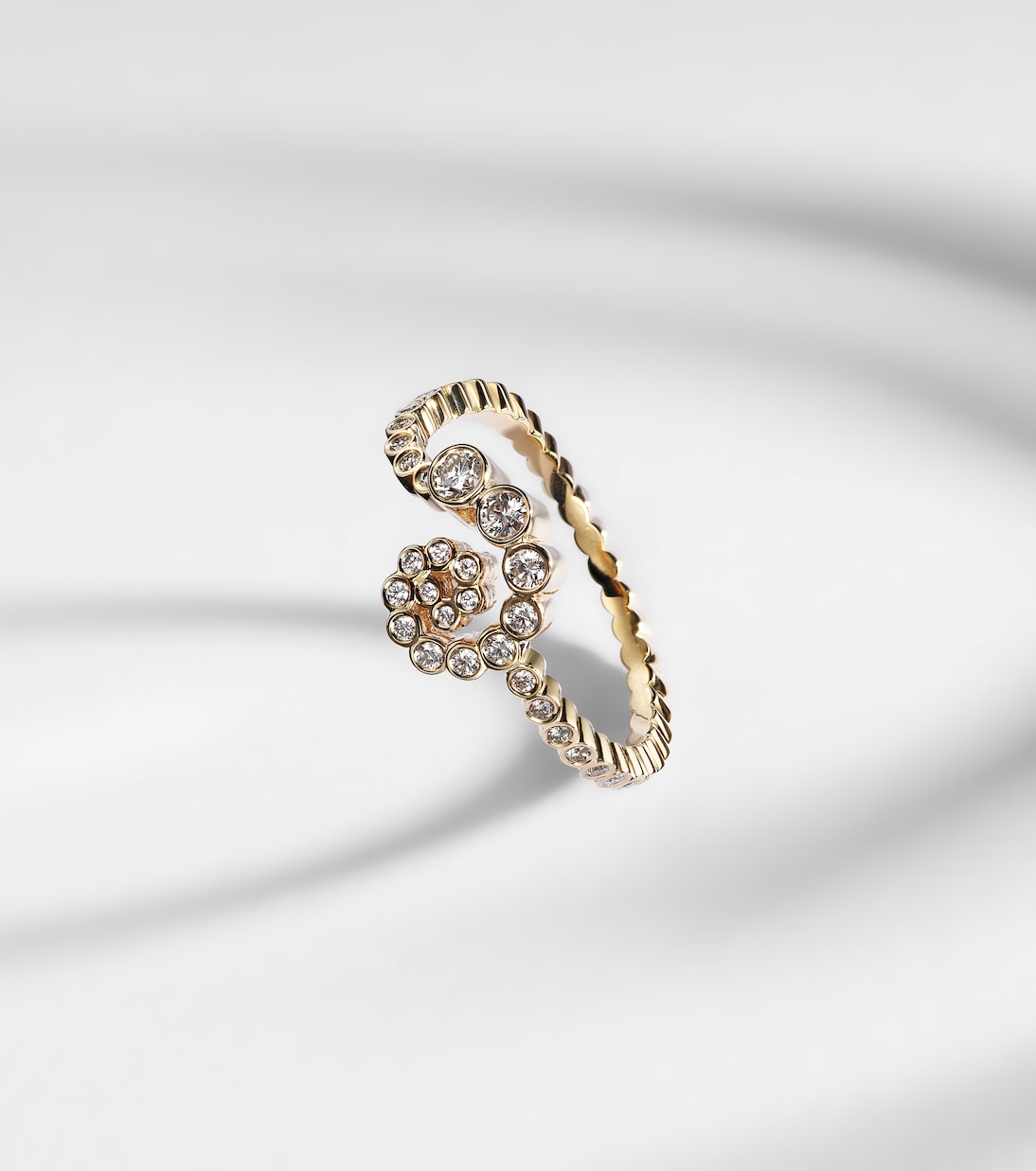 Ring Rêve Escargot aus 18kt Gelbgold (750/1000) mit Diamanten | Sophie Bille Brahe