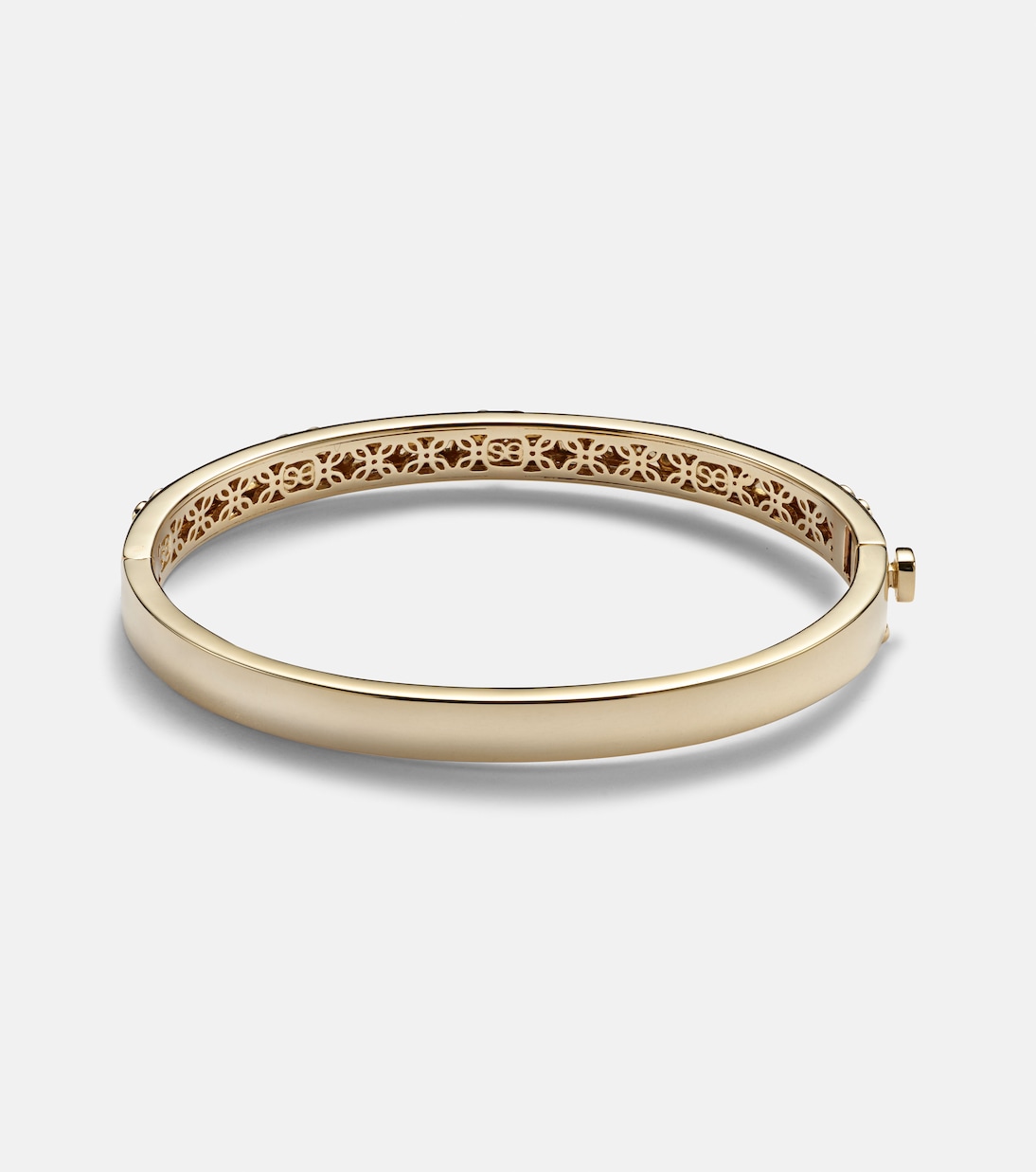 Heart 14kt gold bangle with diamonds | Sydney Evan