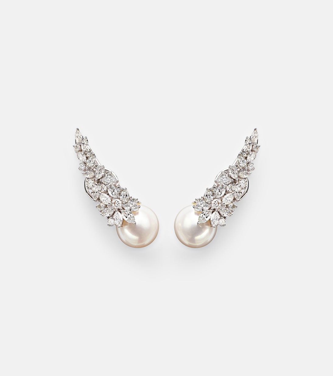 Ohrringe Pearlescent aus 18kt Weißgold (750/1000) mit Diamanten und Süßwasserperlen | Yeprem