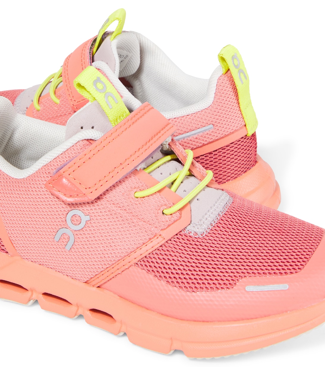 Cloud Play running shoes | On Kids