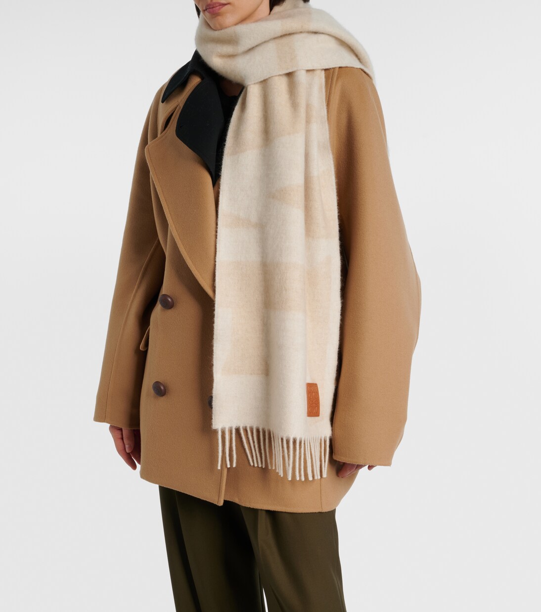 Fringed cashmere scarf | Loewe