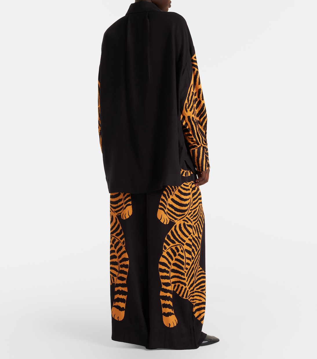 Black Tiger wide-leg pants | Farm Rio
