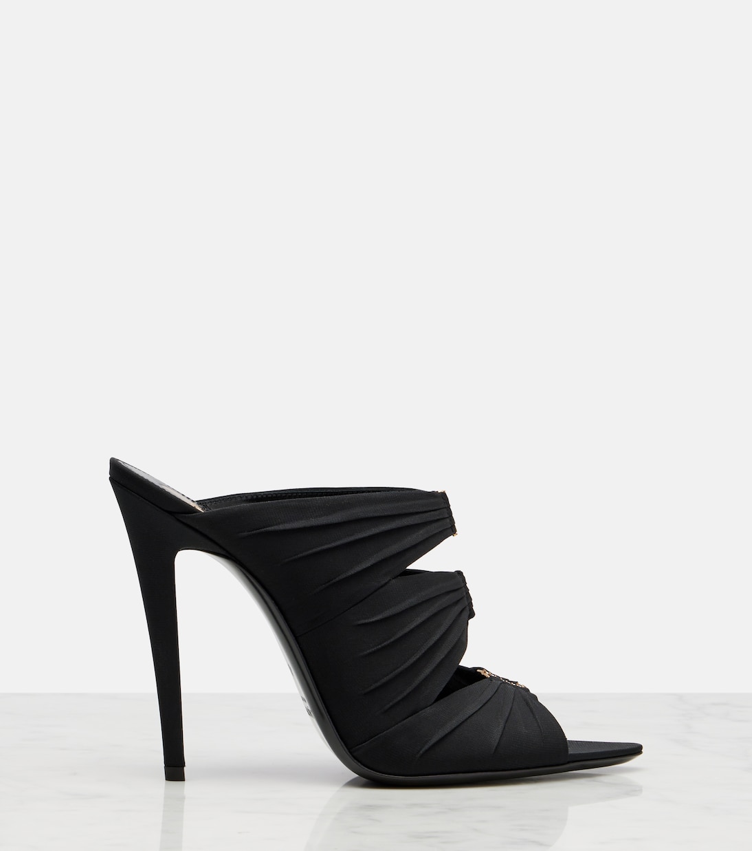 Sandalen Emilie aus Satin  | Saint Laurent