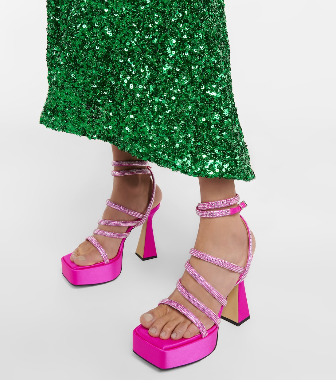 Verzierte Plateausandalen Sydney aus Satin | Mach & Mach