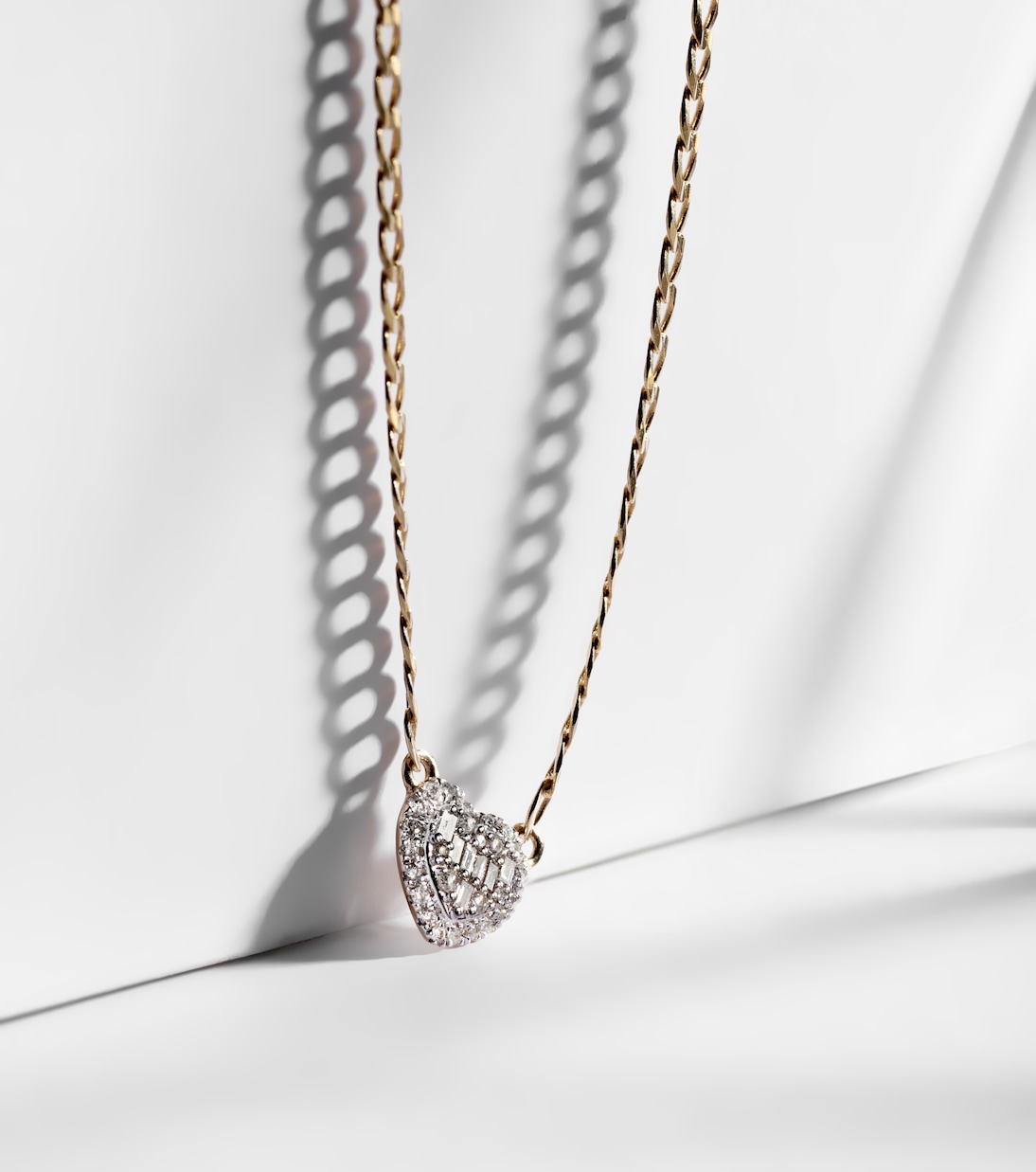 Halskette aus 10kt Gelbgold mit Diamanten | Stone and Strand