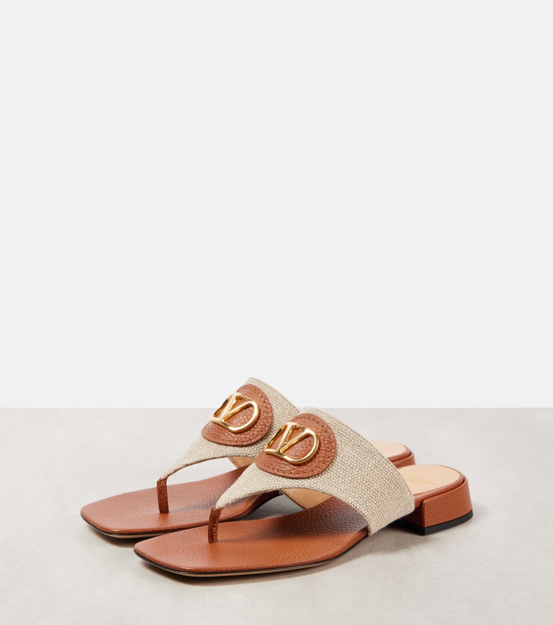VLogo Signature canvas thong sandals | Valentino Garavani