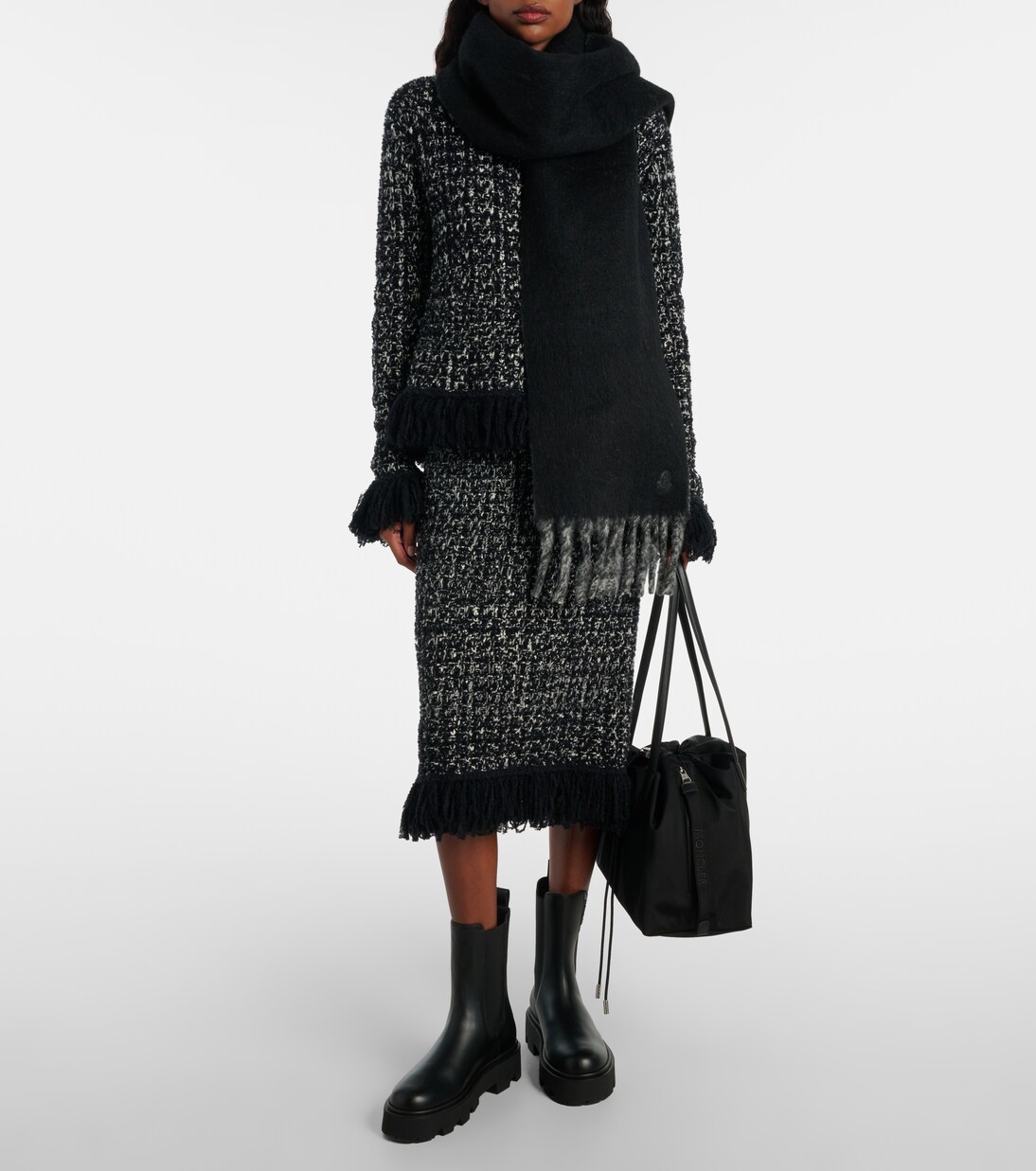 Logo alpaca and wool-blend scarf | Moncler