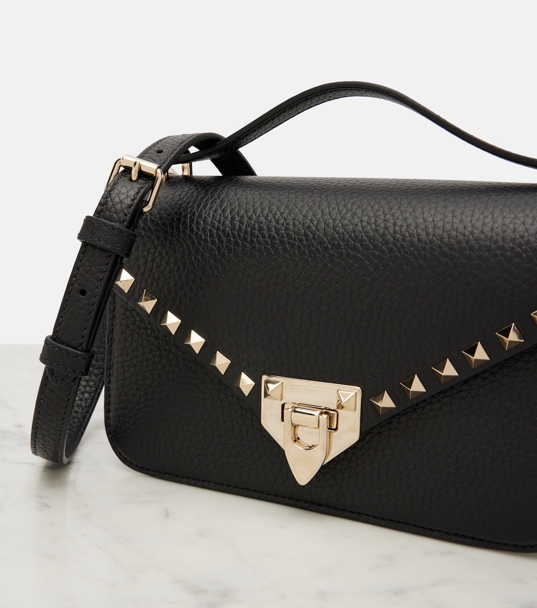 Rockstud Small leather shoulder bag | Valentino Garavani