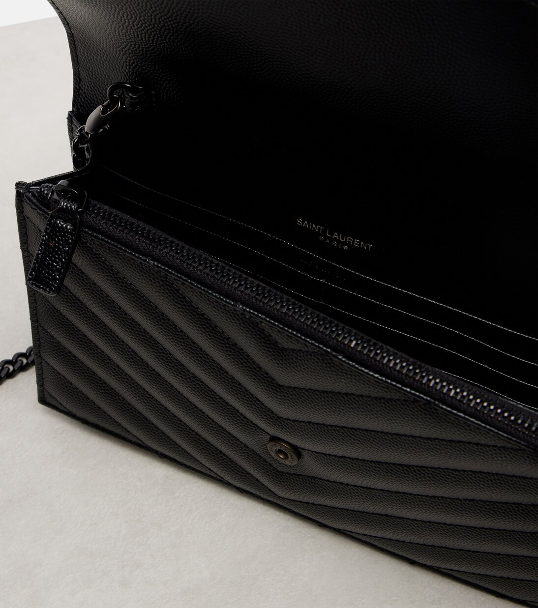 Cassandre matelassé envelope leather wallet on chain | Saint Laurent